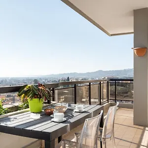 ponte-san-giovanni-terrace-apartment.hotels-perugia.com/